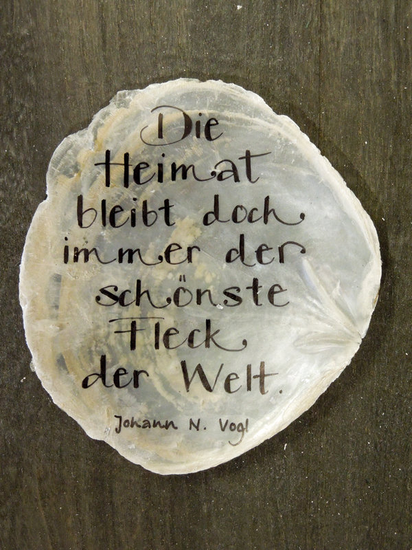 Drahtbild klein, Motiv "Schwarzwaldmädel"